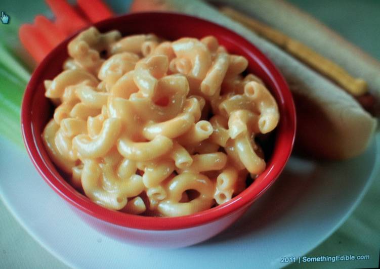 Step-by-Step Guide to Prepare Super Quick Homemade Chef Kerry Macaroni and cheese sauce.