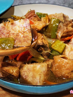 芋頭燒雞 的食譜成品照片