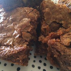 A picture of Lindor Brownies with pepitas.