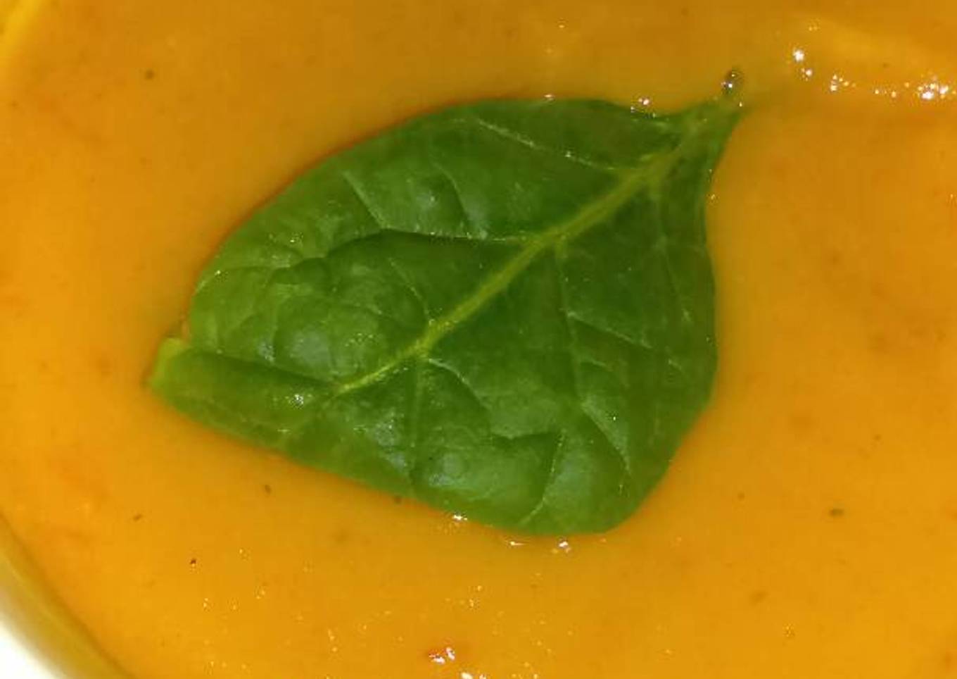 Sweet potato, tomato & pepper soup