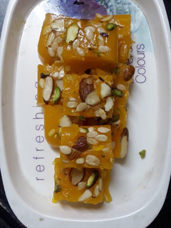A picture of Custard Karachi halwa.