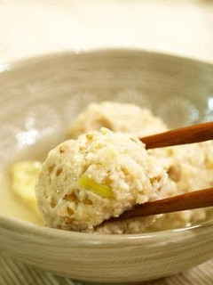 A picture of Fluffy Chicken Dumplings.