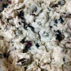 A picture of Cranberry walnut chicken salad sandwich.