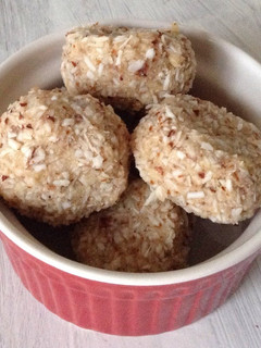 A picture of Simple Gluten-Free Vanilla Macaroon.