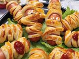 🎃 TASTY Halloween Ideas! Puff Pastry Sausage Mummies & Creepy Fingers 👻