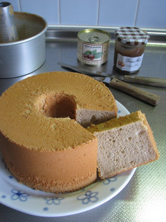 A picture of Marron Chiffon Cake with Creme de Marron.