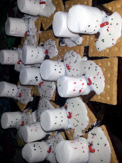 A picture of snowmen.