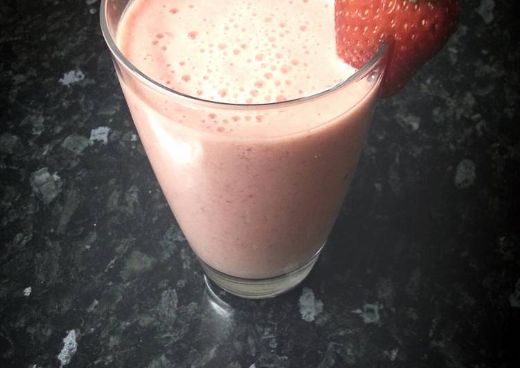 Simple Way to Make Ultimate Strawberry and Raspberry Smoothie