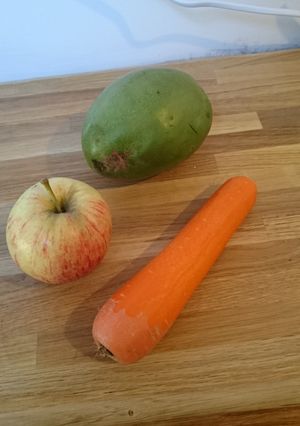 A picture of Carrot Mango and Apple Breakfast Smoothie.