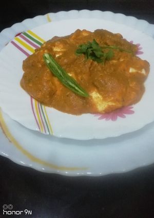 A picture of Spicy Shahi Paneer.