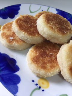 A picture of Coconut biscuit.