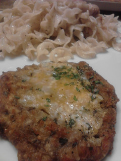 A picture of Cheesy Hashbrown potato cakes.