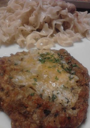 A picture of Cheesy Hashbrown potato cakes.