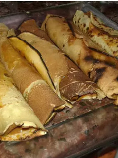 Una foto de Panqueques con dulce de leche