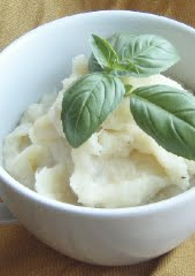 A picture of Mashed Parsnips & Cauliflower.