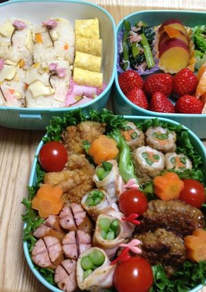 A picture of Cherry Blossom Viewing Bento.
