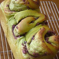 A picture of Ogura (Japanese Adzuki Bean Paste) and Green Tea Bread.