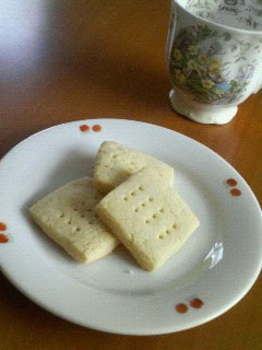A picture of Lemon Shortbread.