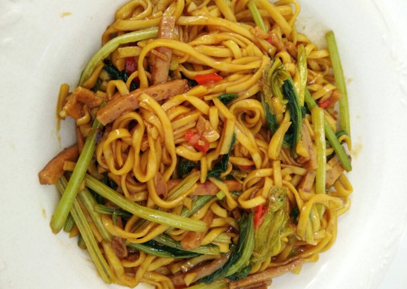 Mie goreng pipih