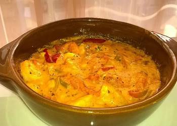 Easy Cooking Recipe Shrimp baked in tomato and cheese sauce Restaurant Style