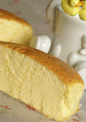 A picture of Yogurt Egg Cake.