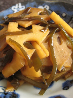A picture of Tsukudani with Lotus Root Leftover Dashi Kombu [Macrobiotic].