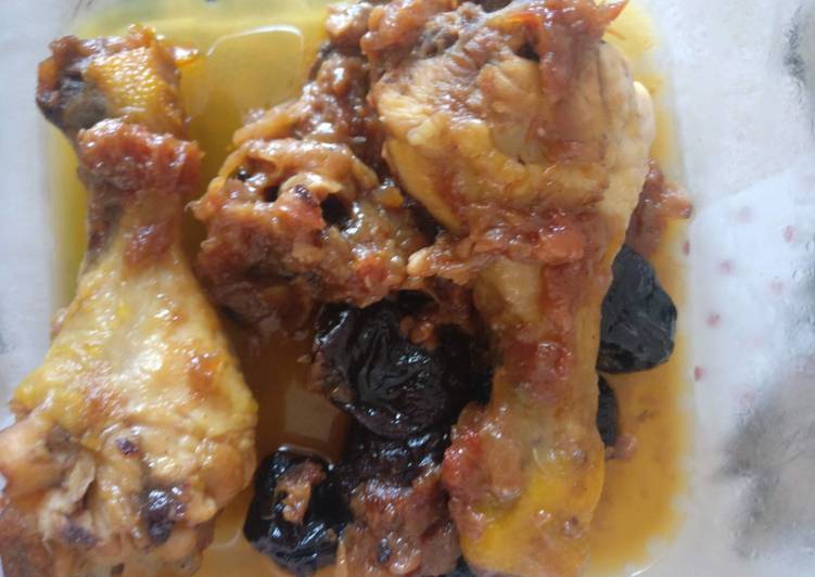 Pollo a la catalana (th)