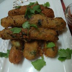 A picture of Potato suji (semolina) finger's.