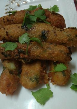 A picture of Potato suji (semolina) finger's.