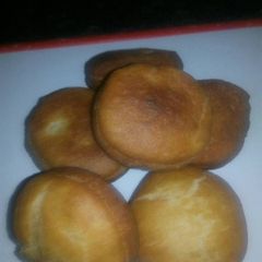 A picture of Cake doughnut.