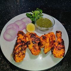 A picture of Chicken Tandoori without oven.