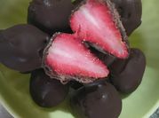 Una foto de chocolate negros