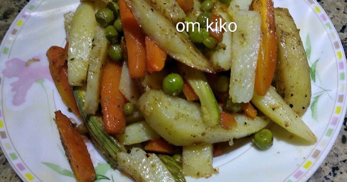 طريقة عمل خضار سوتيه خفيف ولذيذ 🍲 على اصولها بطريقة سهلة وسريعة من Om ...