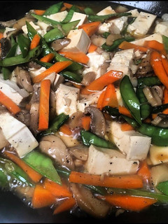 A picture of Tofu & Mushroom Chop Suey.