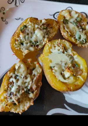 स्टफ पोटाॅटो (stuff potato recipe in marathi) रेसिपी चे मुख्य फोटो 
