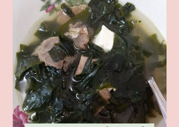 Sup Rumput Laut Korea/Miyeok Guk