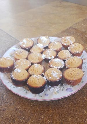Una foto de Cupcakes de limón con base de galleta