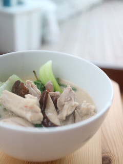 A picture of Coconut Soup With Chicken.