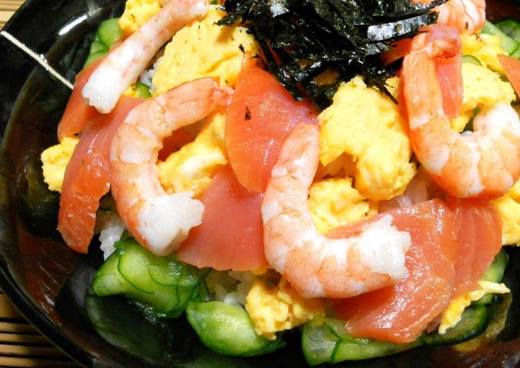 Steps to Make Super Quick Homemade Smoked Salmon Chirashi Sushi