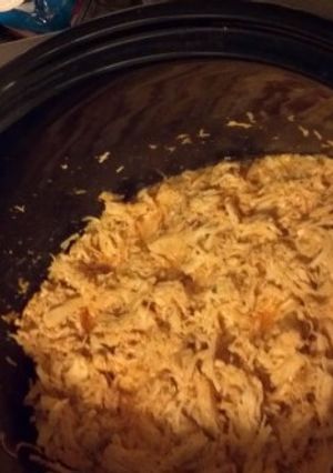 A picture of Crockpot Buffalo Chicken.