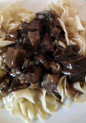 A picture of Beef and noodles.