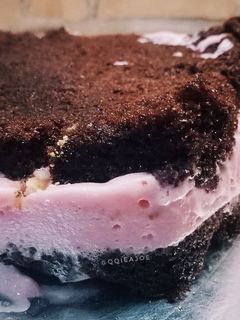 Foto resep Blackfores Layer Cake with Es cream Strawbery