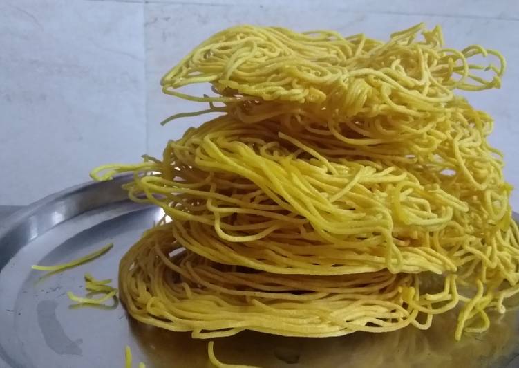 Step-by-Step Guide to Make Quick Sev (homemade sev)