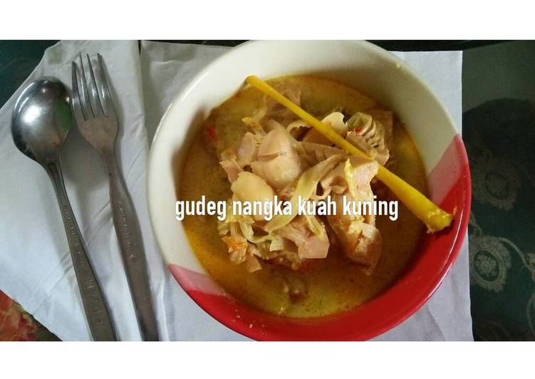 Bahan Gudeg nangka kuah kuning | Resep Membuat Gudeg nangka kuah kuning Yang Enak Dan Lezat