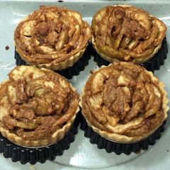 A picture of Peanut Butter Apple Tarts.