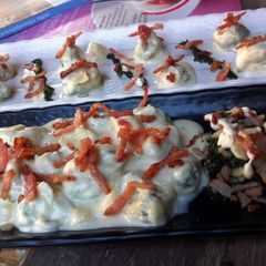 A picture of K's Kale Tortellini With Ham And Bacon In Four Cheese Sauce.