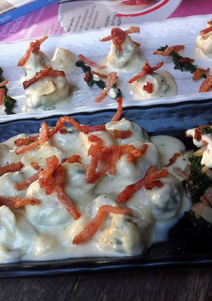A picture of K's Kale Tortellini With Ham And Bacon In Four Cheese Sauce.