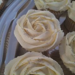 A picture of The perfect cream cheese frosting.