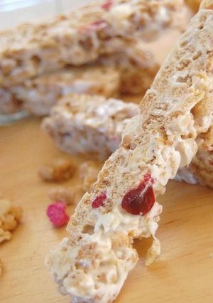 A picture of Easy Crispy Nougat.