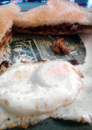 A picture of Bacon Fried Eggs.
